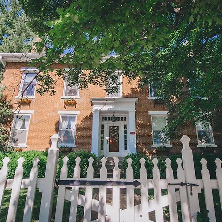 Old Caledonian Bed & Breakfast エクステリア 写真