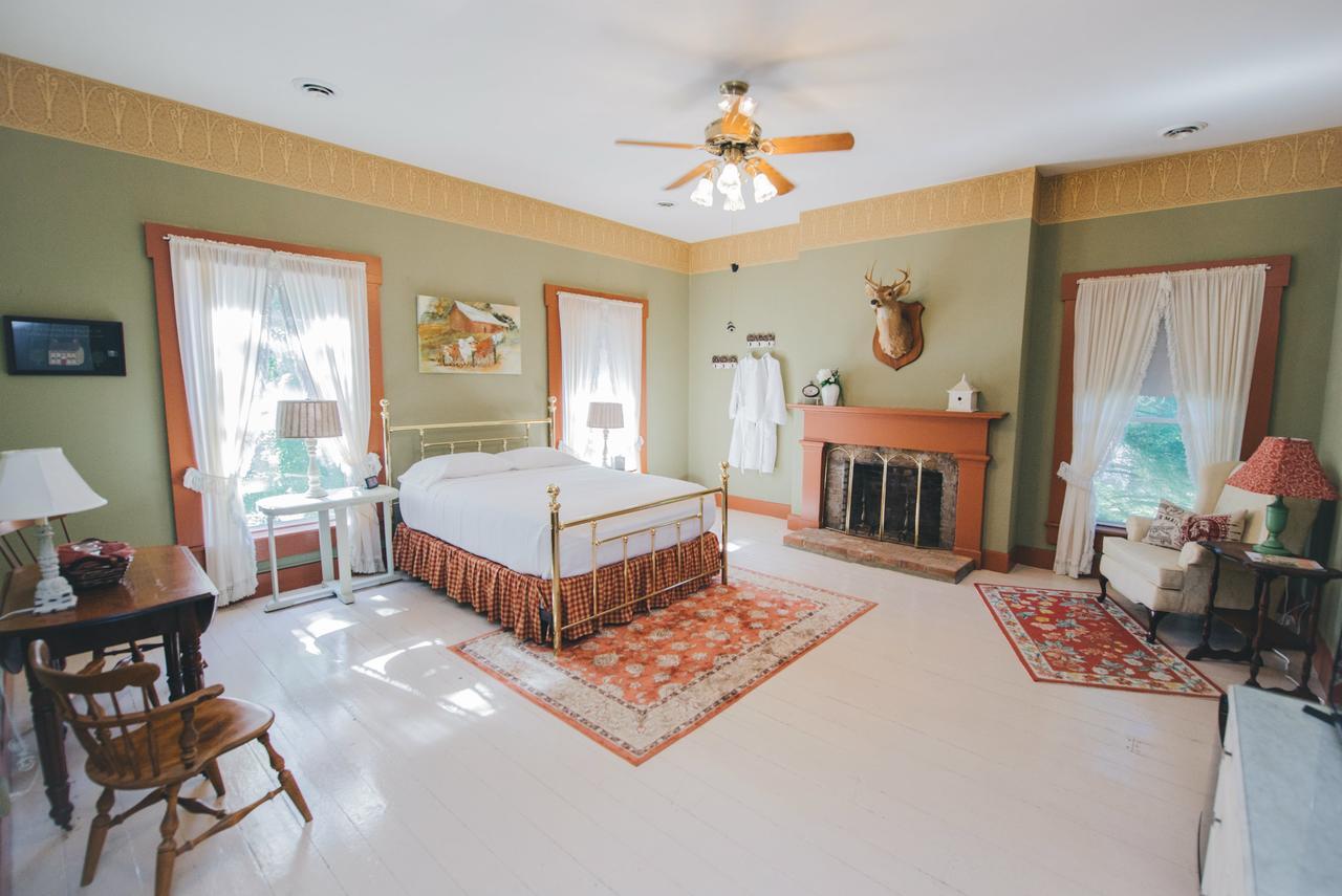 Old Caledonian Bed & Breakfast エクステリア 写真