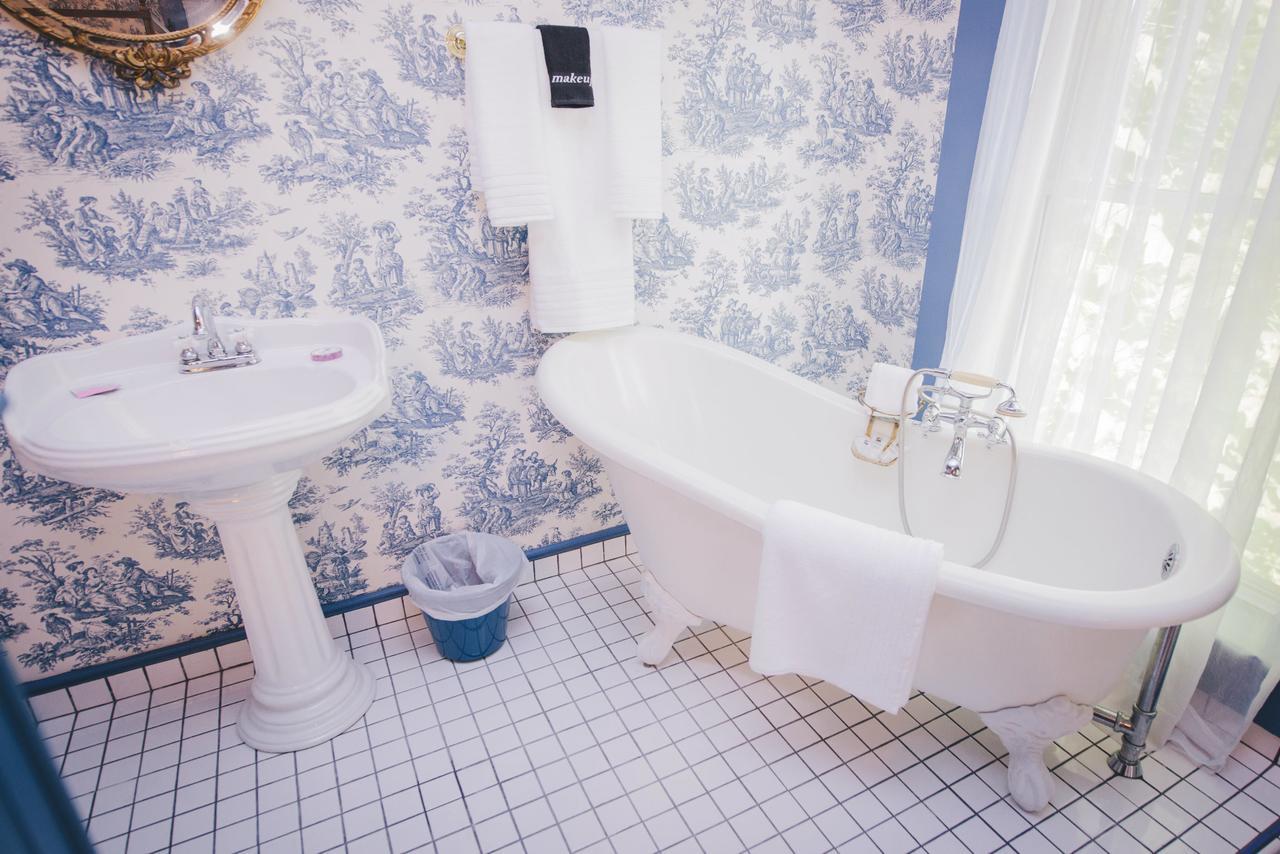 Old Caledonian Bed & Breakfast エクステリア 写真