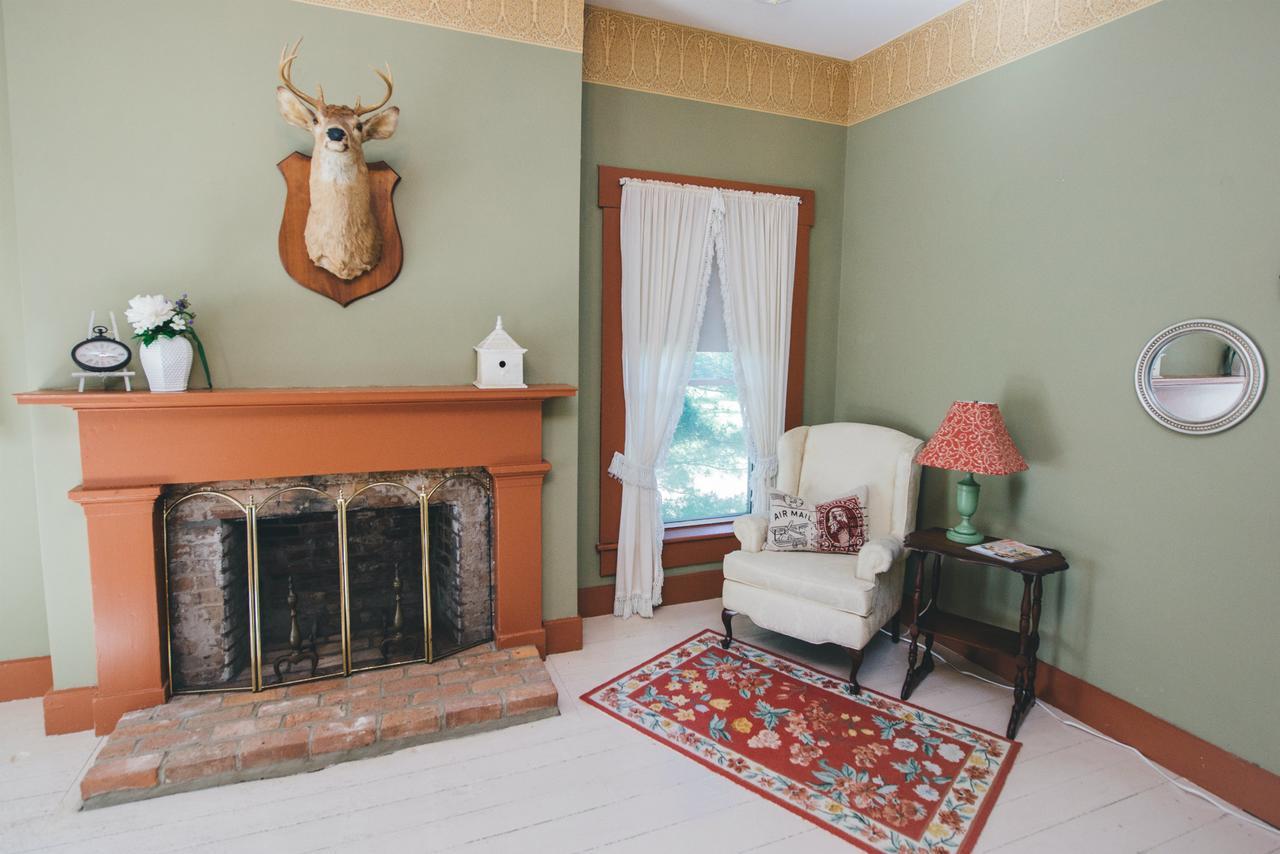 Old Caledonian Bed & Breakfast エクステリア 写真