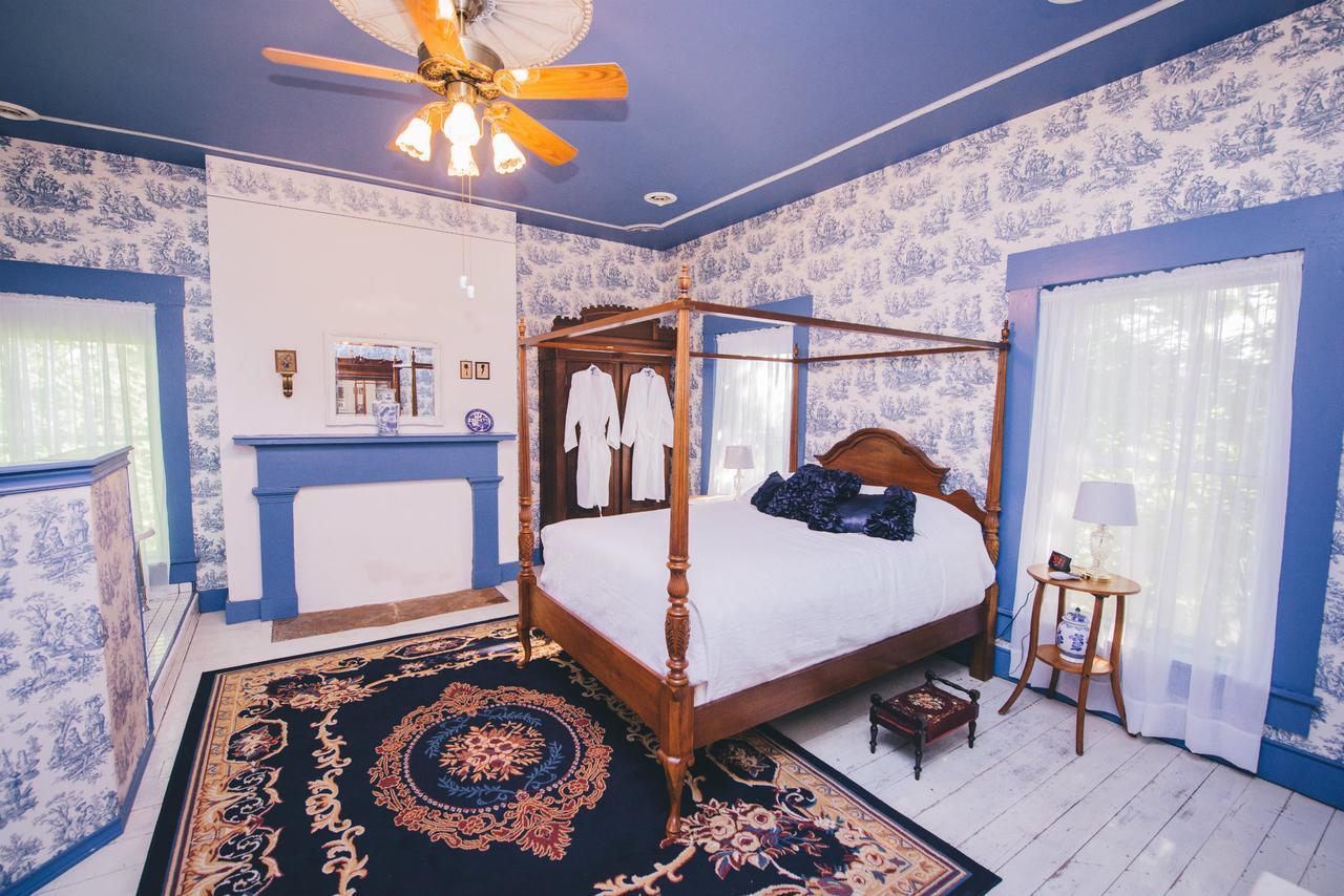 Old Caledonian Bed & Breakfast エクステリア 写真