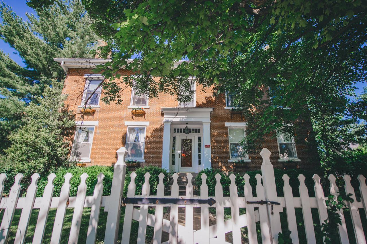 Old Caledonian Bed & Breakfast エクステリア 写真