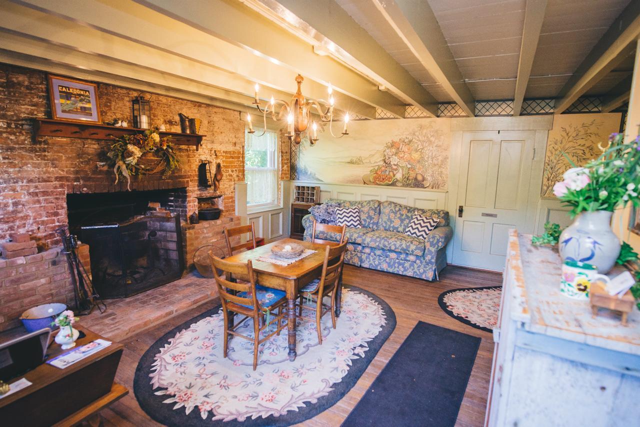 Old Caledonian Bed & Breakfast エクステリア 写真