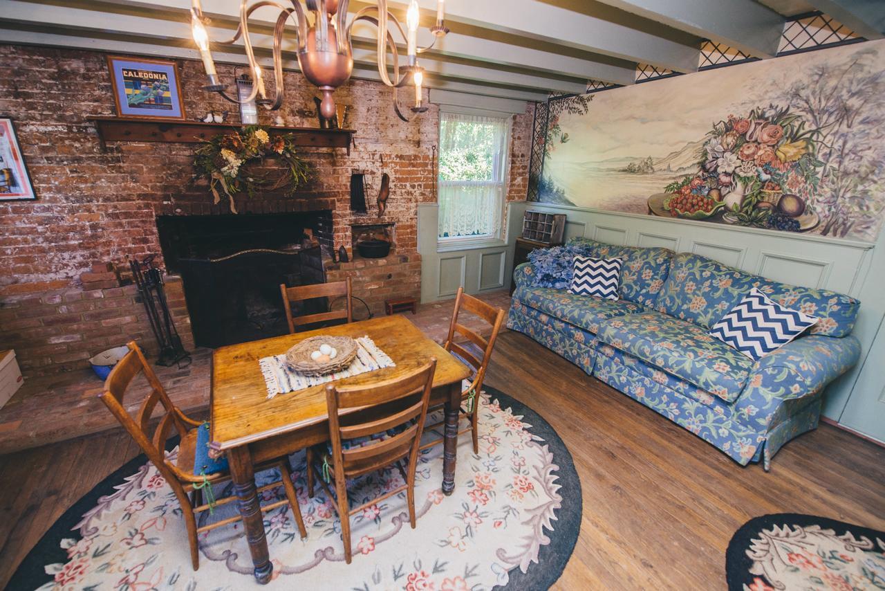 Old Caledonian Bed & Breakfast エクステリア 写真
