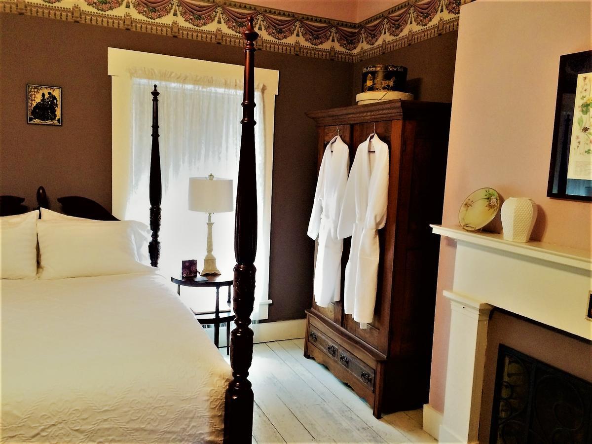 Old Caledonian Bed & Breakfast エクステリア 写真