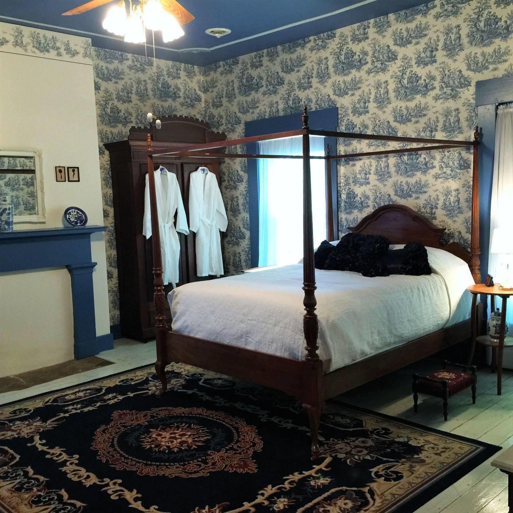 Old Caledonian Bed & Breakfast エクステリア 写真