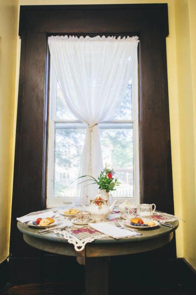 Old Caledonian Bed & Breakfast エクステリア 写真