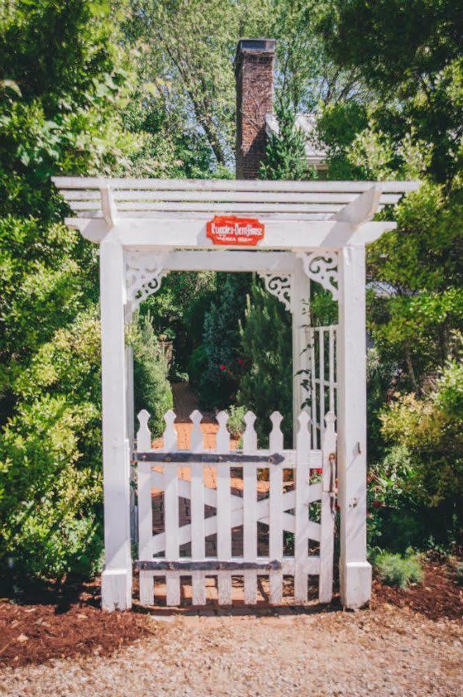 Old Caledonian Bed & Breakfast エクステリア 写真